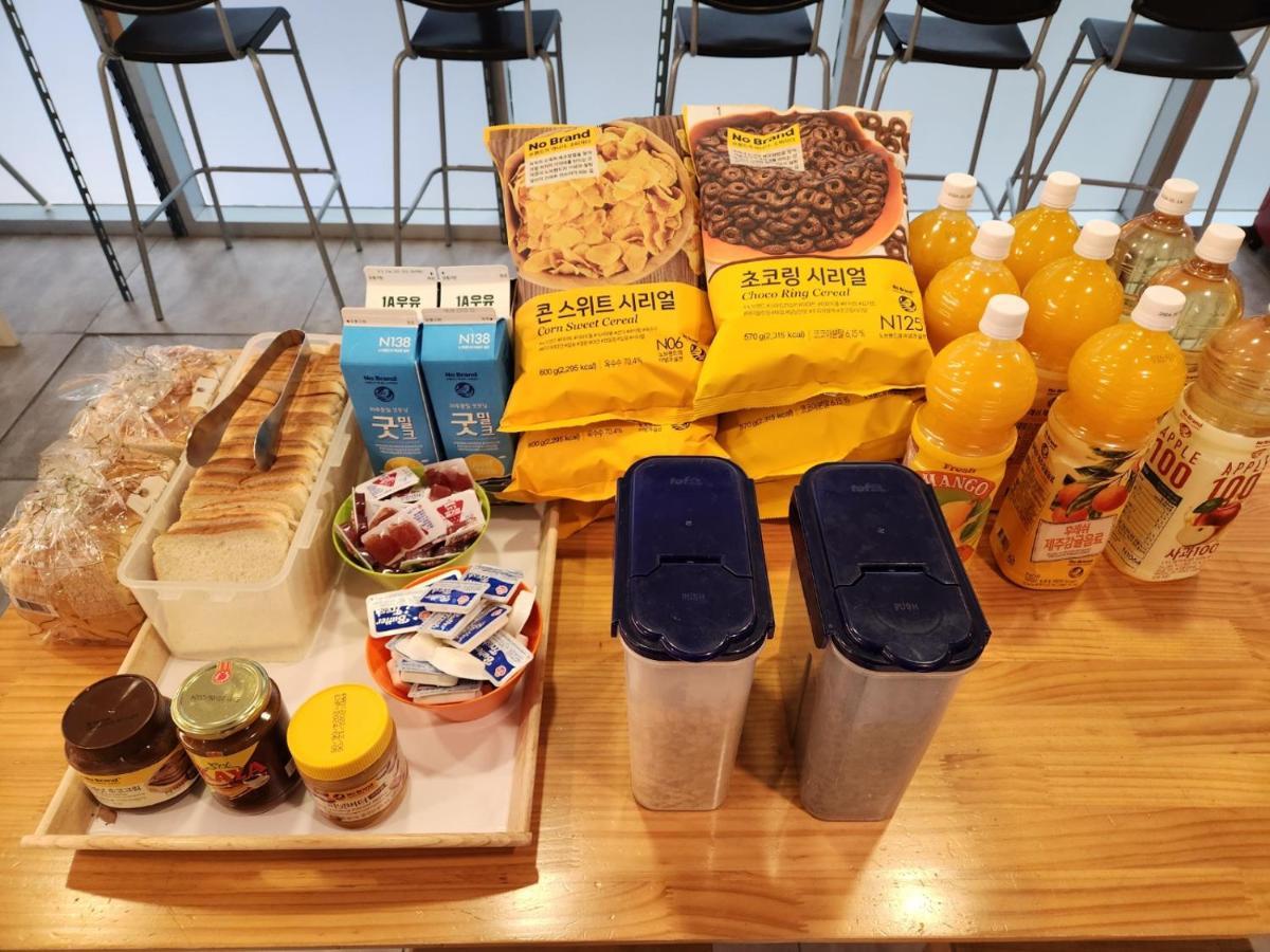 Oyo Hostel Myeongdong 1 Сеул Екстериор снимка