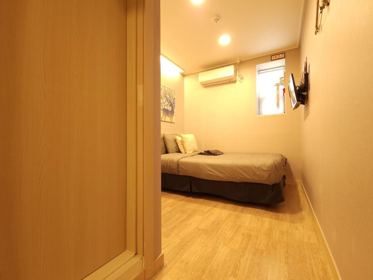 Oyo Hostel Myeongdong 1 Сеул Екстериор снимка