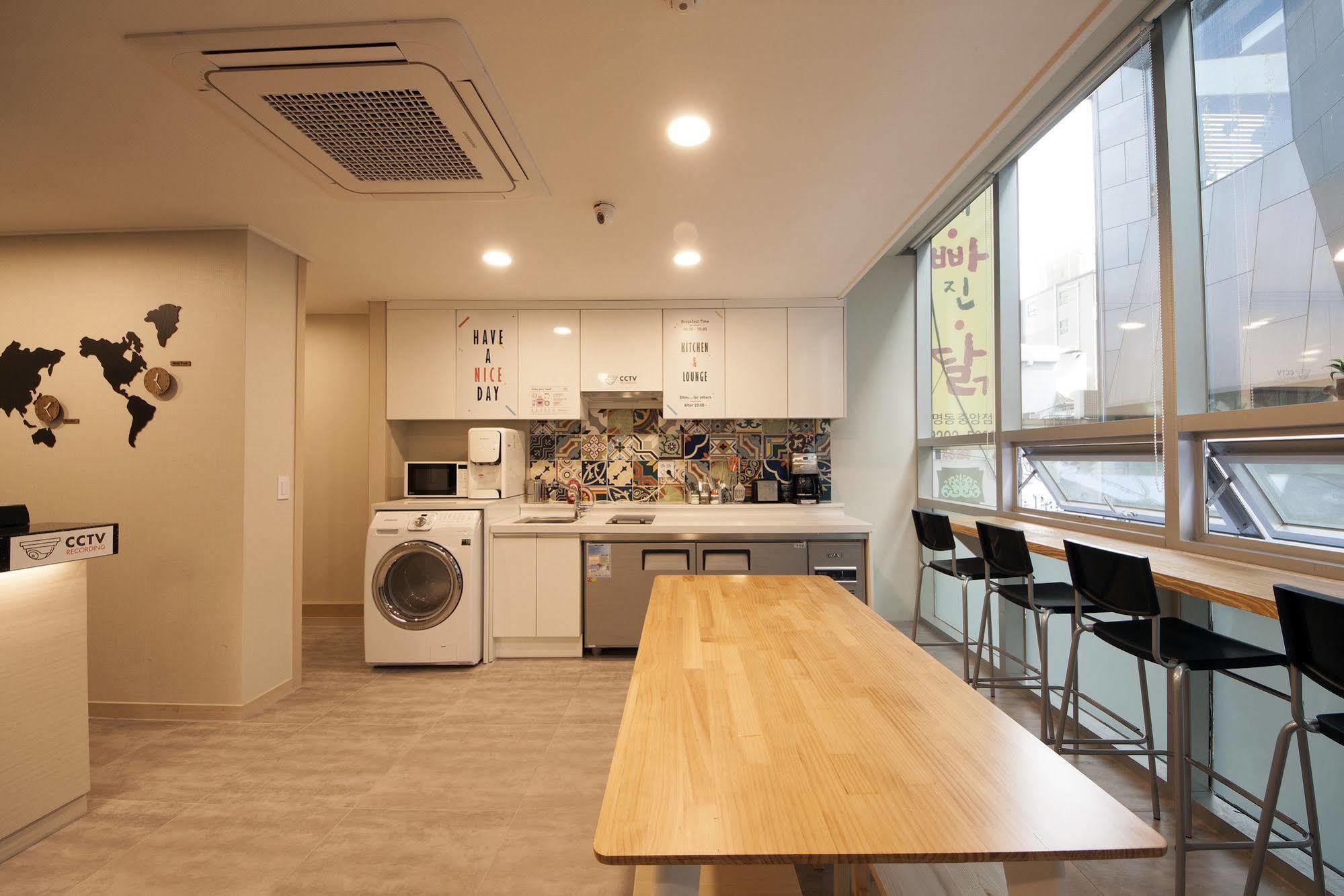 Oyo Hostel Myeongdong 1 Сеул Екстериор снимка